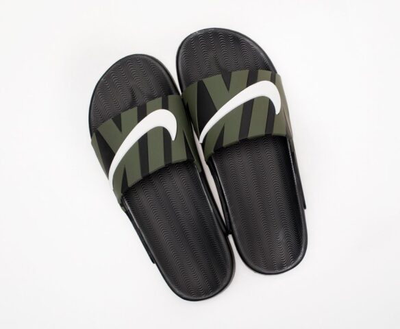 Сланцы Nike black 2023