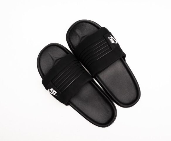 Сланцы Nike черные