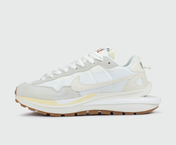Nike Vapor Waffle x Sacai White / Gum