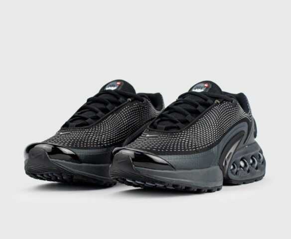 Nike Air Max Dn Black. Вид 2