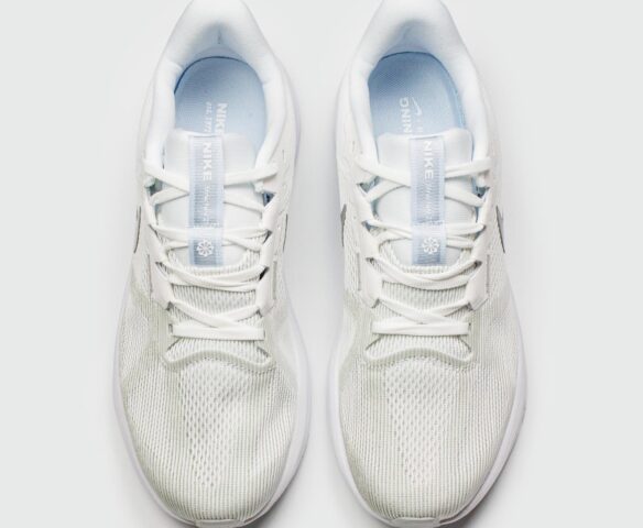 Nike Air Zoom Structure 25 All White. Вид 6